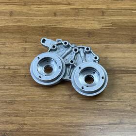 06l103166k Audi 2019 2020 - 2024 Q3 F3 2.0t Camshaft Bridge Bracket 65k Miles Oem