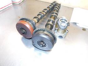 100001049 Bmw 09-15 550i 650i 750i F01 Camshafts With Gear Adjusters Intake And Exhaust Oem