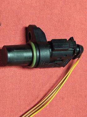 628-05 Bmw 2005 X5 Camshaft Position Sensor 7 518 Oem
