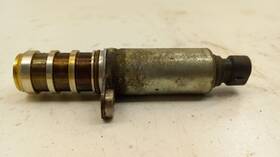 949.gm1c09 Chevrolet Cobalt Variable Timing Gear Oil Control Valve Solenoid Cylinder Head 2006 2009