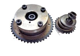 8t4e-6c524-ab Ford Mkz 3.5l Camshaft Gear With Bolt - Used