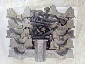 Br3e-6c064-ba Ford #br3e-6c064-ba 5.0l L.h. Set Of Camshaft Caps - Used Br3e-6c064-ba Ford #br3e-6c064-ba 5.0l L.h. Set Of Camshaft Caps - Used