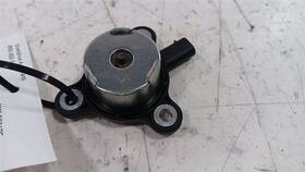 949.fd8a23 Ford Truck Escape Variable Timing Gear Oil Control Valve Solenoid Cylinder Head 2020