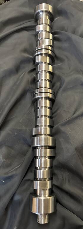802-0110 Gm Chevy Duramax Diesel Stock Camshaft Lb7 Lly Lbz Lmm. Less Then 10k Miles