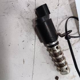 949.hy1n17 Hyundai Accent Variable Timing Gear Oil Control Valve Solenoid Cylinder Head 201
