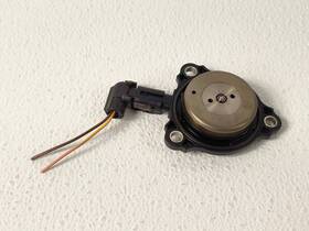 A0005454884 Infiniti 17-19 Qx30 Camshaft Adjuster Magnet Timing Solenoid Valve Oem