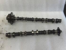 305.ja1v03 Jaguar 2003 2004 2005 2006 Xk8 Right Engine Cylinder Head Camshafts Pair