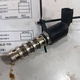 949.ki1118 Kia Sorento Variable Timing Gear Oil Control Valve Solenoid Cylinder Head 2018 949.ki1118 Kia Sorento Variable Timing Gear Oil Control Valve Solenoid Cylinder Head 2018