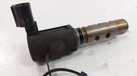 949.le1i04 Lexus 2004 Es330 Variable Timing Gear Oil Control Valve Solenoid Cylinder Head