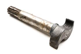 8235-r607076 Mack Camshaft