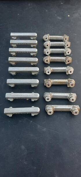 1191870087 Mercedes-benz 91-99 W140/r129 M119 Engine Aluminum Camshaft Oilers Set 1191870087 Mercedes-benz 91-99 W140/r129 M119 Engine Aluminum Camshaft Oilers Set