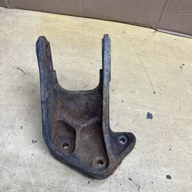 52002441 Mopar 88655843 4.0l 4.2l Ds Motor Mount Bracket For Wrangler Yj Tj Cherokee Xj Wagon 52002441 Mopar 88655843 4.0l 4.2l Ds Motor Mount Bracket For Wrangler Yj Tj Cherokee Xj Wagon