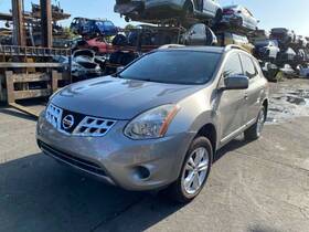 305.da1e12 Nissan Rogue 2012 Camshaft 1065043