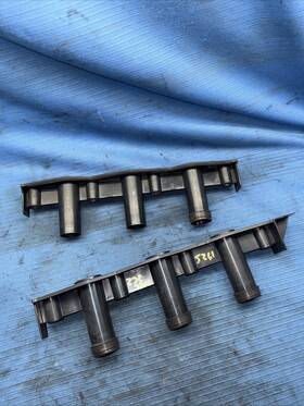 5261 Nissan 90-96 300zx Z32 Spark Plug Cover Guide Protecting Sleeve Set Lh Rh Oem