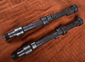 901.105.109.01 Porsche 901 Early 911 Centerlube Camshafts Original Center-lube 1964 1965