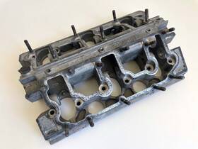 9011051111r Porsche 91110502105 911 4-bearing Camshaft Housing 9011051111r Porsche 91110502105 911 4-bearing Camshaft Housing