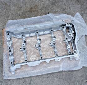 11103-f0060 Toyota 11103-25090 Oem Genuine Avalon Camry Camshaft Housing Bracket