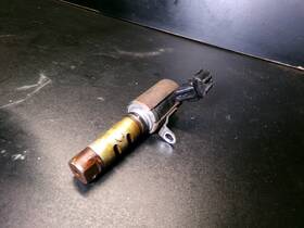 21011-0340 Toyota Engine Camshaft Timing Solenoid Oil Control Valve 04-09 Prius