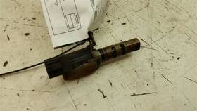 949.to1l05 Toyota 2005 Celica Variable Timing Gear Oil Control Valve Solenoid Cylinder Head