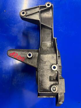 022260087f Volkswagen 2004 2005 2006 Vw Touareg 3.2l - Alternator Mounting Bracket Oem 022260087f Volkswagen 2004 2005 2006 Vw Touareg 3.2l - Alternator Mounting Bracket Oem