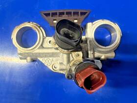 066109210k Volkswagen 2004 2005 2006 Vw Touareg 3.2l - Camshaft Timing Case Assembly Oem