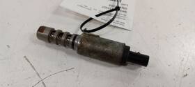 949.vw1h07 Volkswagen Vw Rabbit Variable Timing Gear Oil Control Valve Solenoid Cylinder Head 2007
