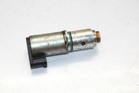 30731172 Volvo 04-07 S40 2.4i Camshaft Timing Solenoid Oil Control Valve Y2962 30731172 Volvo 04-07 S40 2.4i Camshaft Timing Solenoid Oil Control Valve Y2962