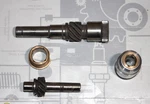 Genuine Mercedes-benz Mb OM616 M130 Engine Intermediate Shaft Set 1300500306 Oem. Fixed Price $295.00.