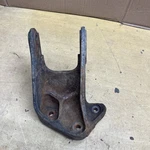 52002441 4.0L 4.2L Ds Motor Mount Bracket For Wrangler Yj Tj, Cherokee Xj, Wagon. Fixed Price $34.99.